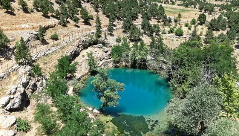 Kahramanmaraş’ın Saklı Güzellikleri: Yeşilgöz Şelalesi’nin Doğal Büyüsü