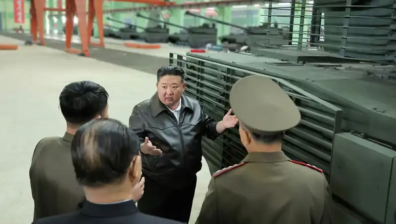 Kuzey Kore Lideri Kim Jong-un, "Modern Savaş" İçin Üretim Çağrısında Bulundu