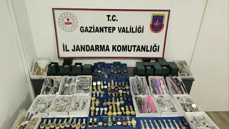 Gaziantep'te Dev Kaçak Saat Operasyonu: Piyasa Değeri 3 Milyon Lira