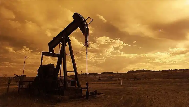 Orta Doğu'da Sıcak Gecenin Ardından Petrol Fiyatları Rekor Kırdı