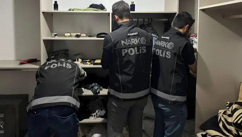Uyuşturucu Operasyonunda F Serisi Dolarlar Ele Geçirildi: Şok Detaylar Açıklandı!