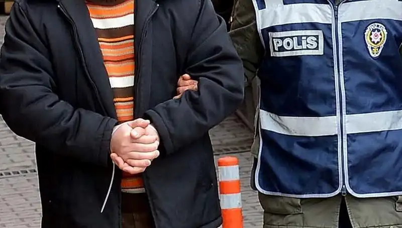 25 Yıl Hapis Cezasıyla Aranan Suçlu Lüks Villasında Yakalandı