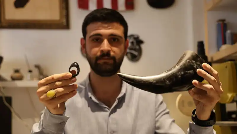Türk Savaşçıların Gizemli Ekipmanı: Manda Boynuzundan Yapılan Geleneksel Silahlar
