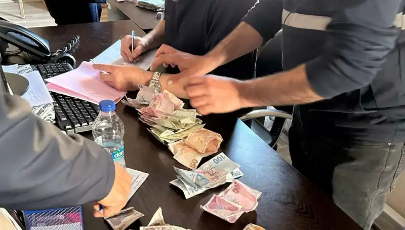 Antalya'da Soruşturma Başlatan Dilenci Operasyonu: Gizli Para Ele geçirildi