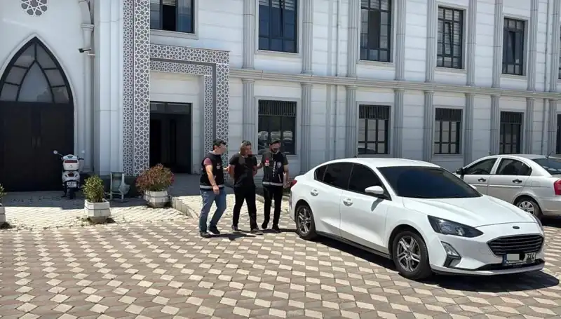 Kocaeli'de Şok Eden Cinayet: Katil Zanlısı Hızla Yakalandı!