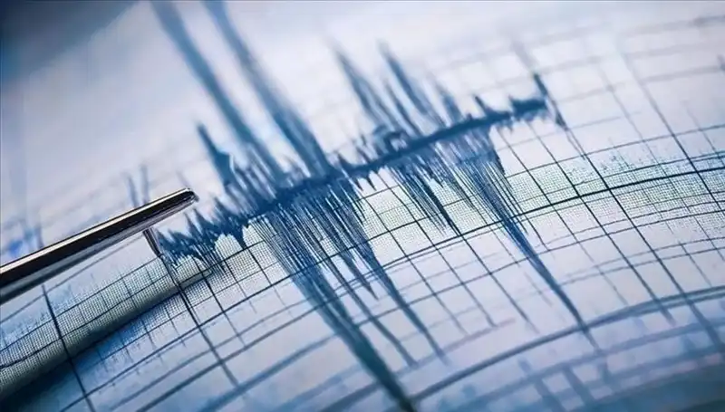 Ege Denizi'nde Şok Edici 3.3 Büyüklüğünde Deprem! Son Gelişmeler