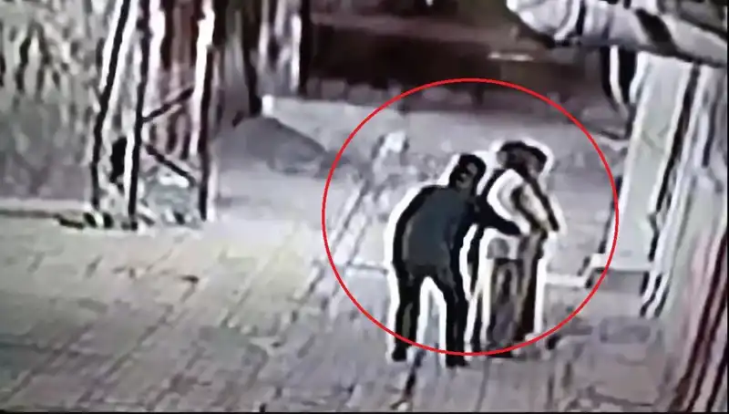 İstanbul’da Kapkaççılara Farklı Bir Operasyon: Simitçi ve Pazarcı Kılığına Giren Polisler