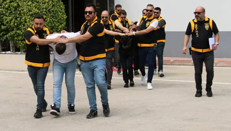Bir İş İnsanı Sevgili Tuzağına Düşerek Büyük Zarara Uğradı