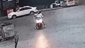 İstanbul'daki AVM'de Şok Edici Silahlı Saldırı: Güvenlik Alarm Verdi