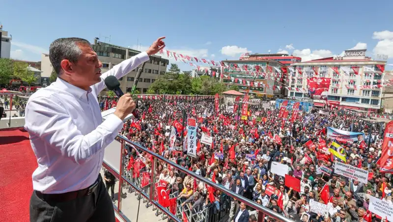 Özgür Özel: Örgütün Silah Bırakma Kararını Destekliyoruz