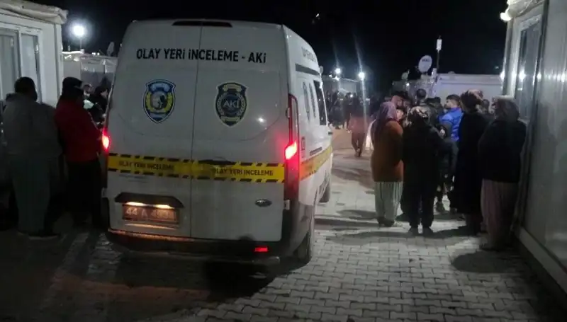 Husumetli İki Aile Arasında Kanlı Silahlı Kavga: Olayın Ayrıntıları