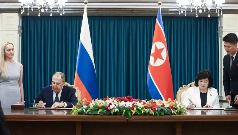Rusya ve Kuzey Kore: Lavrov’un Velveleli Görüşmesi Ne Anlama Geliyor?