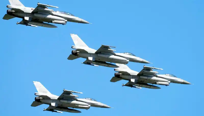 Ukrayna'nın F-16 Başarısı: Pilot Eğitimi İçin 310 Milyon Dolar Ayrıldı