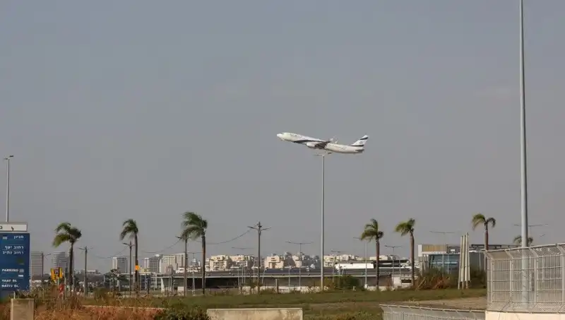 Husilerin İsrail'in Ben Gurion Havalimanı'na Yönelik Füze Saldırısı: Bölgesel Gerginlikler Tırmanıyor