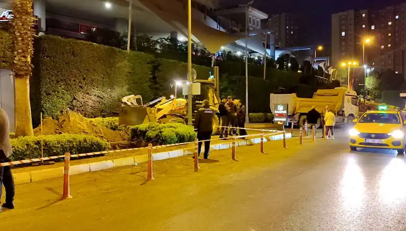 Küçükçekmece’de Doğal Gaz Borusu Patladı! Bölge Halkı Panic İçinde