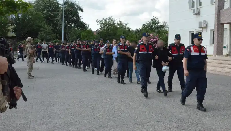 Hacizli Araçları Yeniden Tasarlayıp Satışa Sunan Çete Çökertildi