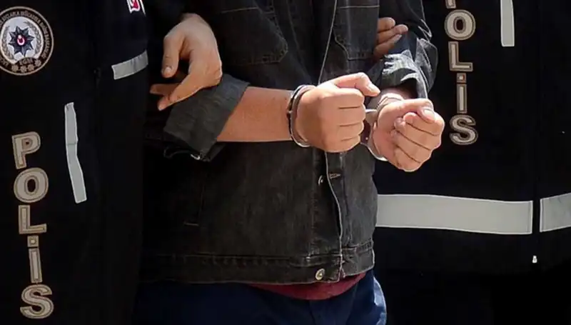 Kayseri'de Yapılan Yasa Dışı Silah Operasyonunda 2 Zanlı Yakalandı