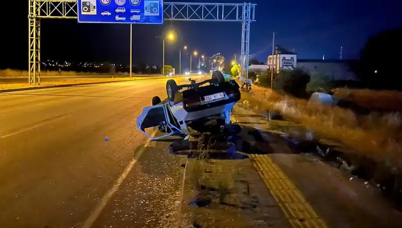 TIR'ın Sıkıştırdığı Otomobil Takla Attı: Yaşanan Kaza Sonrası Bir Yaralı!